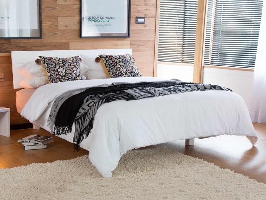 shoreditch cot bed mattress size